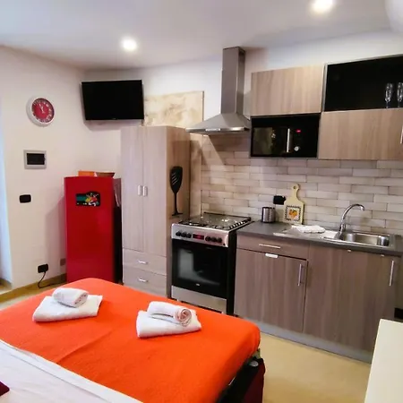 The Artist'S House Apartment Cefalu Exterior photo